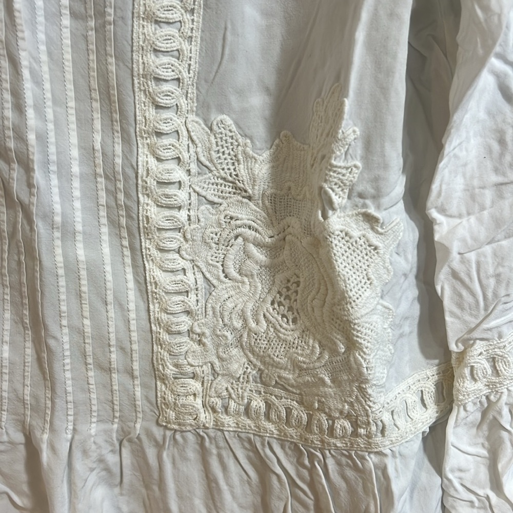 Max Studio White Ribbon Embroided Blouse - Picture 2 of 5